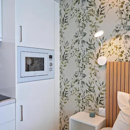 Apartment Stylish Modern With Ocean View And Pools, 1001, Ponderosa